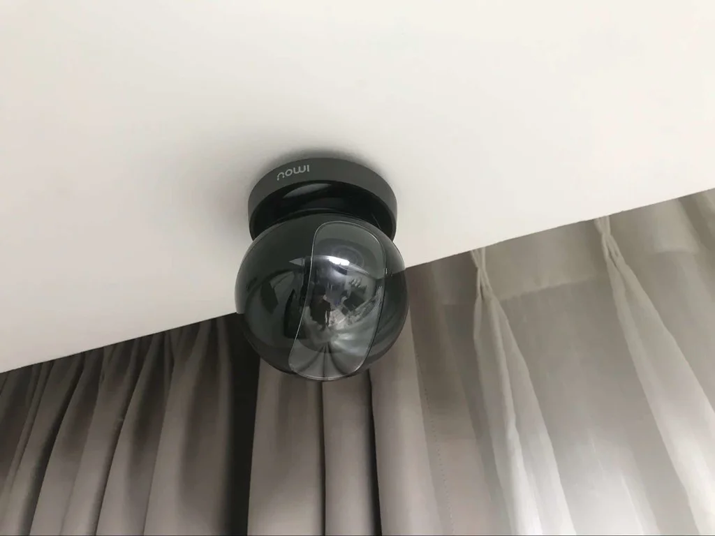 Camera có xâm phạm quyền riêng tư không