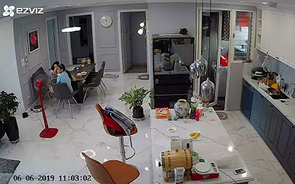 Camera quan sát Ezviz C6CN CS-CV246 lắp tại gia đình