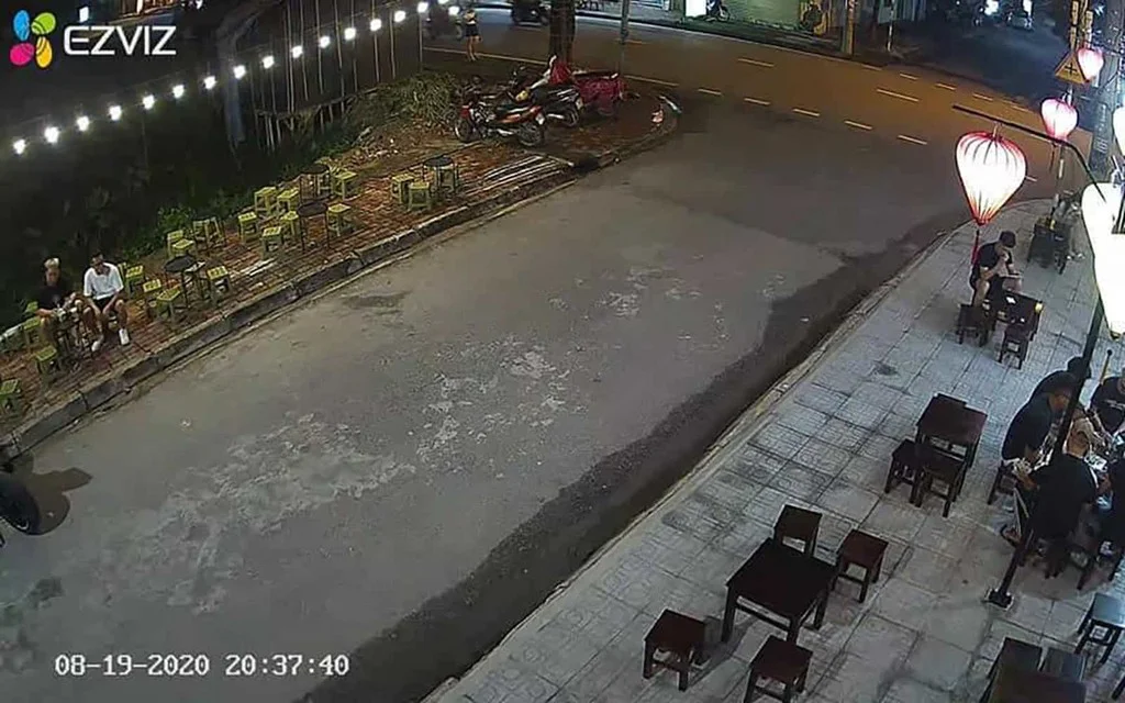 Camera Ezviz C3W 4.0MP hồng ngoại