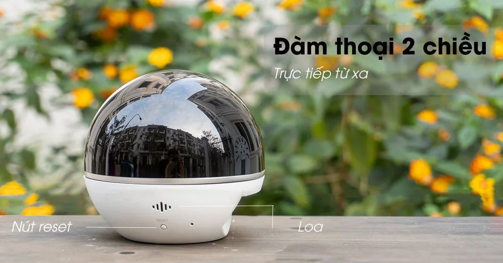 Tính năng đàm thoại 2 chiều vô cùng tiện lợi