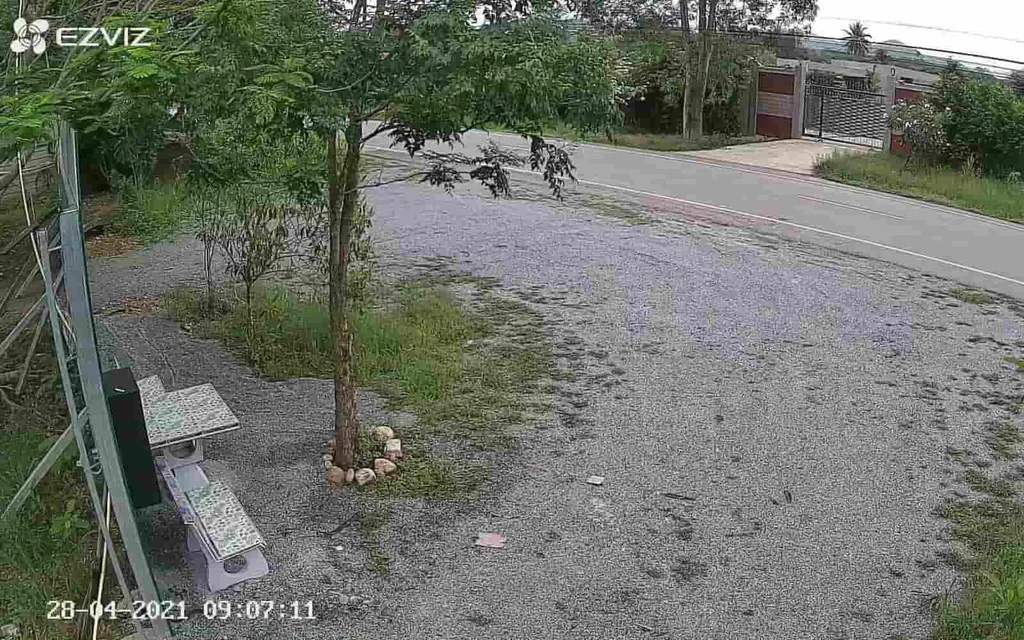 Camera Ezviz C8C hình ảnh sắc nét vào ban ngày